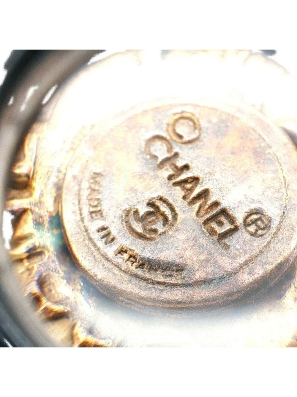 Chanel CC Logo Coin Motif Pendant Alloy Plated Gold